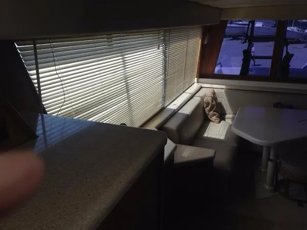 Slide: The Image of Bayliner 4788 Pilot House Motoryacht 1995 - 7