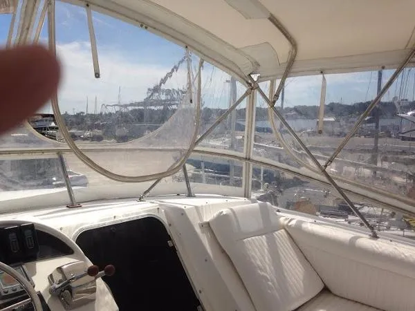 Slide: The Image of Bayliner 4788 Pilot House Motoryacht 1995 - 9