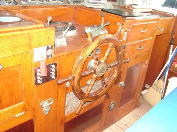 Slide: The Image of Trumpy Flush Deck Cruiser 1958 - 11