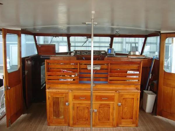 Slide: The Image of Trumpy Flush Deck Cruiser 1958 - 5