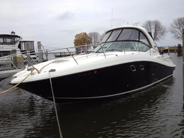 Slide: The Image of Sea Ray 350/330 Sundancer 2008 - 2