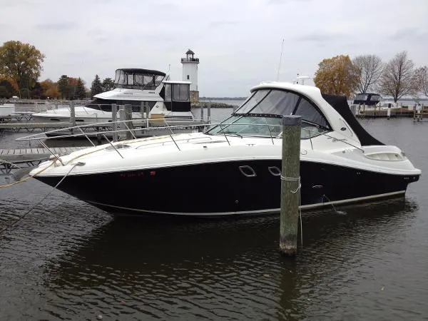 Slide: The Image of Sea Ray 350/330 Sundancer 2008 - 3