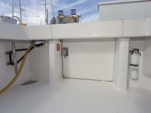 Slide: The Image of Viking 61 Enclosed Flybridge 2006 - 9