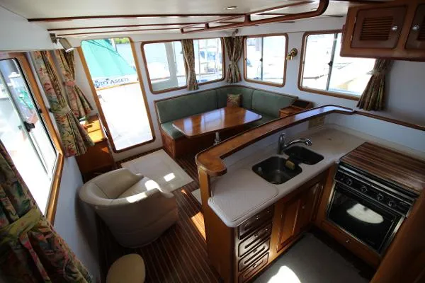 Slide: The Image of Selene Solo Ocean Trawler 2000 - 5