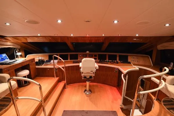 Slide: The Image of HARGRAVE 125' Raised Pilothouse 2013 - 3