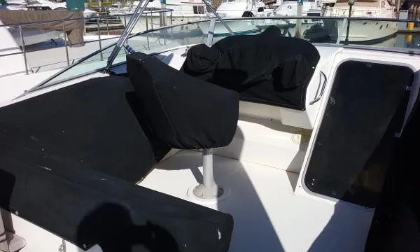 Slide: The Image of Bayliner 4788 Pilot House Motoryacht 1995 - 9