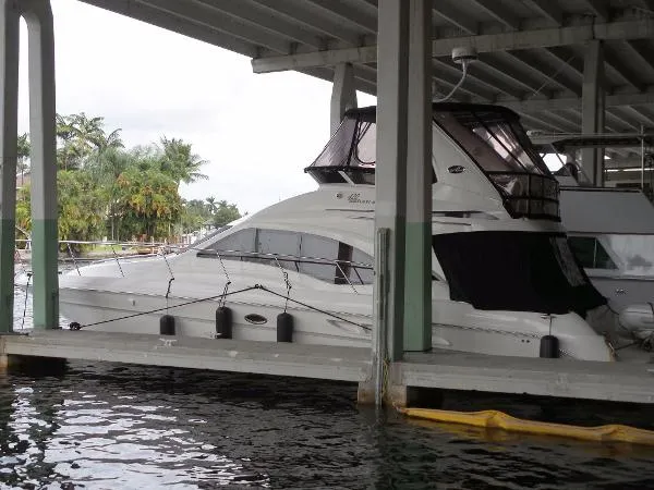 Slide: The Image of Sea Ray 420 Sedan Bridge 2005 - 2