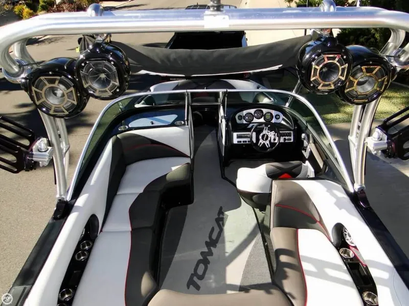 Slide: The Image of MB Sports F21 Tomcat 2012 - 3