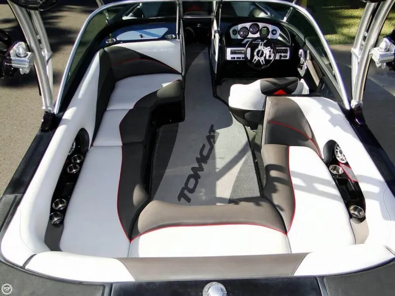 Slide: The Image of MB Sports F21 Tomcat 2012 - 4