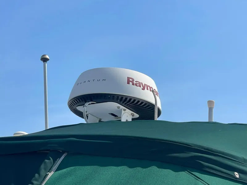 Slide: The Image of RAYMARINE DIGITAL HD COLOR RADAR - 37