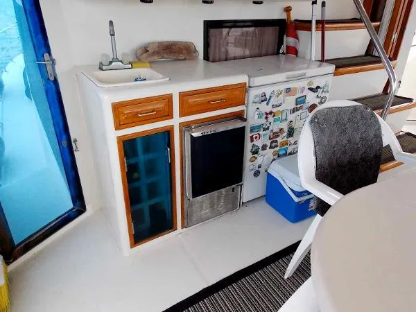 Slide: The Image of ANGEL MARINE Cockpit Motor Yacht 1989 - 9
