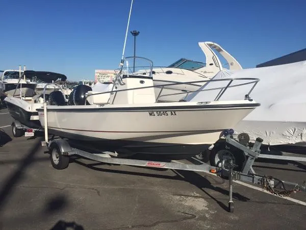 Slide: The Image of Boston Whaler 190 Outrage with Trailer 2006 - 0