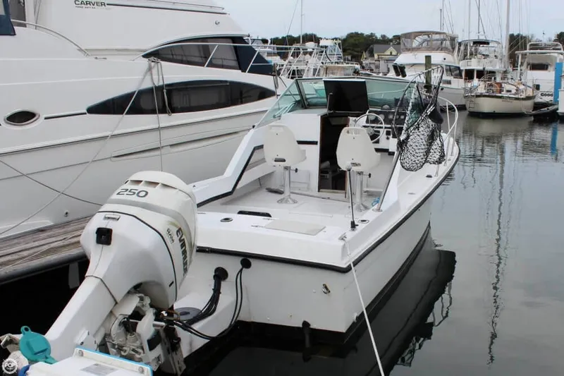 Slide: The Image of Wellcraft 25 Sportsman 1987 - 3