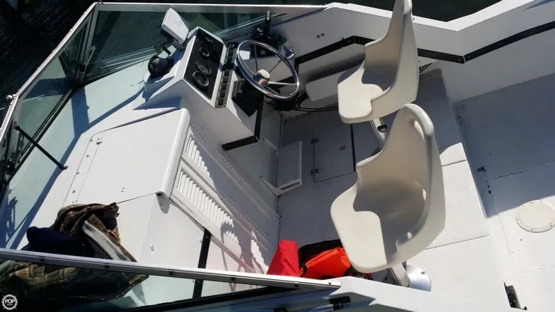 Slide: The Image of Wellcraft 25 Sportsman 1987 - 4