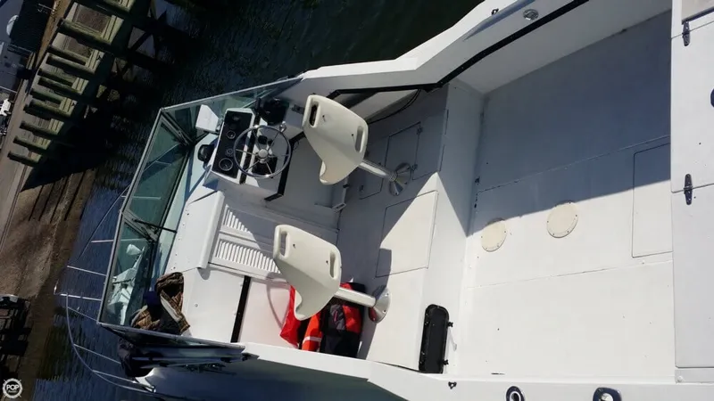 Slide: The Image of Wellcraft 25 Sportsman 1987 - 8