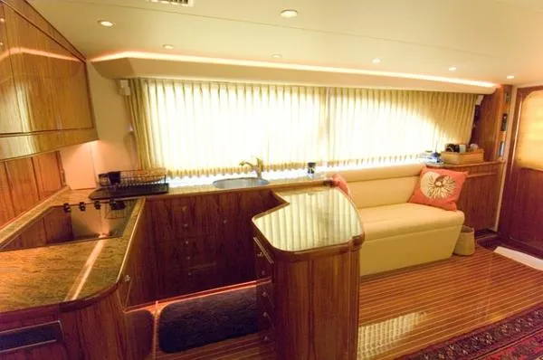 Slide: The Image of Custom Sportfish Lydia/T&D 199 Convertible 1991 - 11