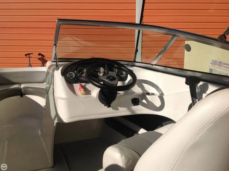 Slide: The Image of Sea Ray 205 Sport 2011 - 11