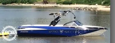 Slide: The Image of Malibu Wakesetter 247 LSV 2011 - 1