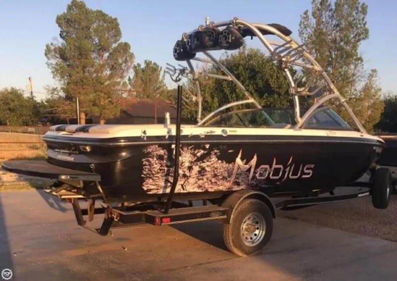 Slide: The Image of Moomba Mobius LSV 2010 - 1