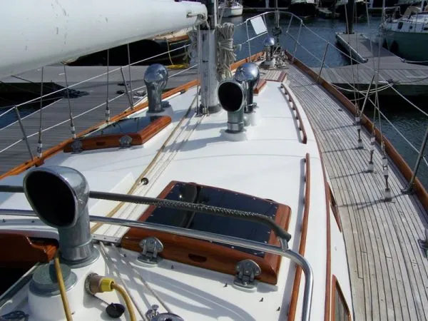 Slide: The Image of Cheoy Lee Offshore 1977 - 11