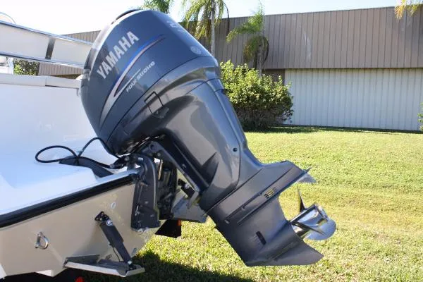 Slide: The Image of Century 2200 Center Console 2007 - 6