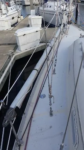 Slide: The Image of Irwin 31 Sloop 1984 - 4