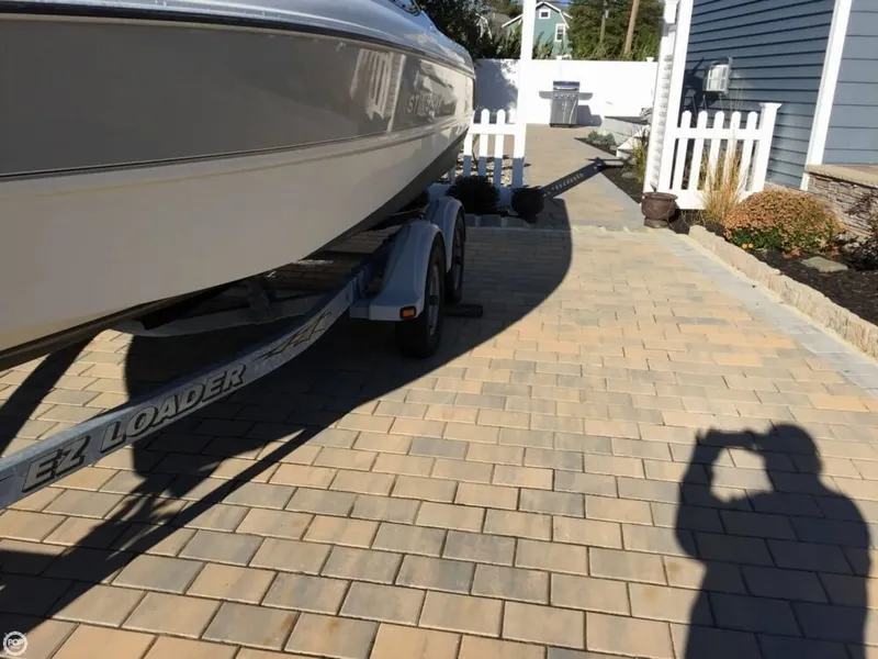 Slide: The Image of Stingray 220 LX Bowrider 2003 - 3