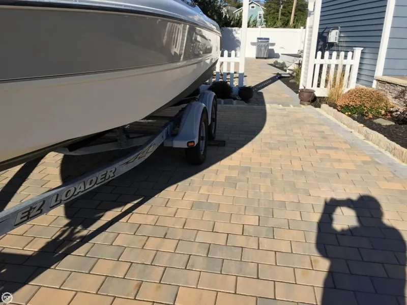 Slide: The Image of Stingray 220 LX Bowrider 2003 - 4