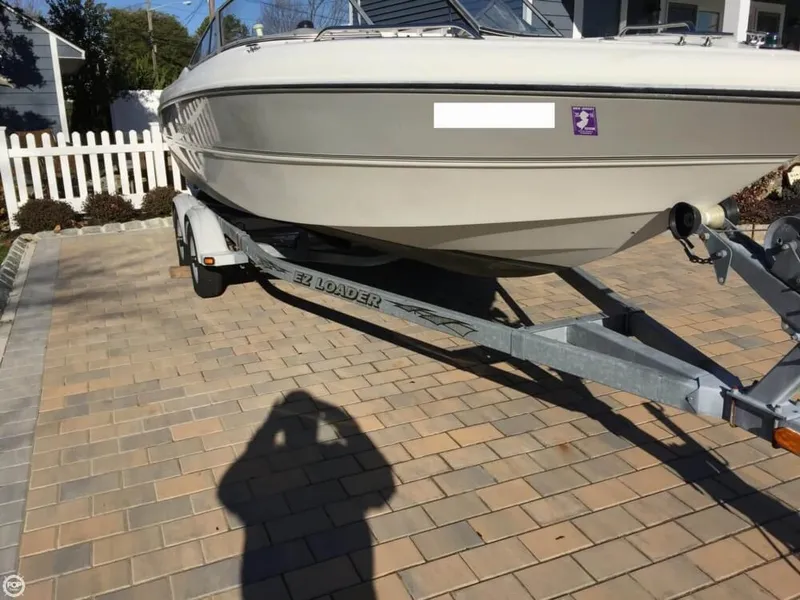 Slide: The Image of Stingray 220 LX Bowrider 2003 - 7