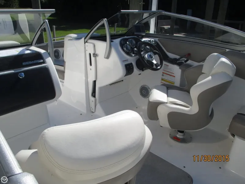 Slide: The Image of Sea-Doo 230 Challenger 2009 - 10