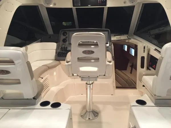 Slide: The Image of Boston Whaler 345 Conquest 2008 - 9
