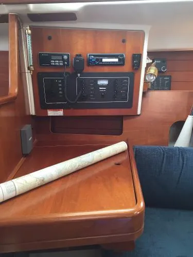 Slide: The Image of Beneteau 321 2000 - 7