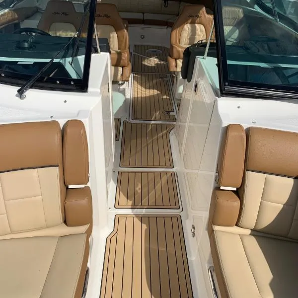 Slide: The Image of Sea Ray 350 SLX 2015 - 7