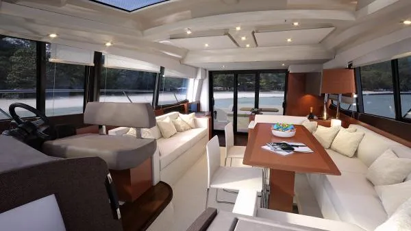Slide: The Image of Prestige Yachts 550 S 2013 - 8