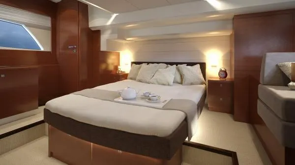 Slide: The Image of Prestige Yachts 550 S 2013 - 9