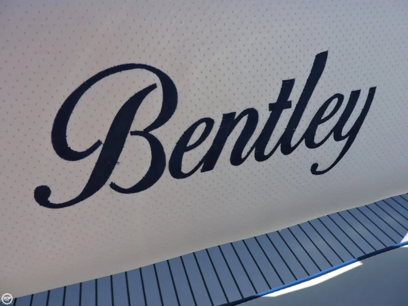 Slide: The Image of Encore Boat Builders Bentley 243 Sport Fish 2016 - 8