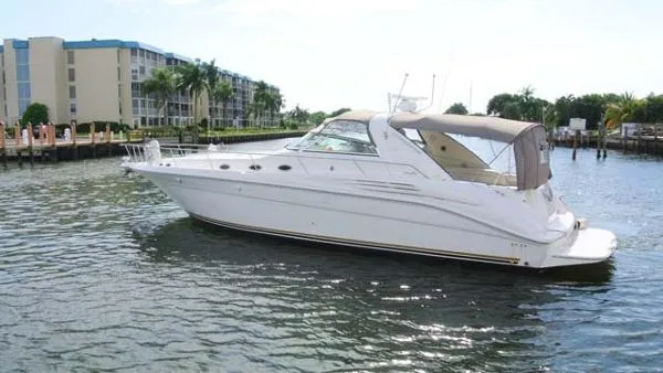 Slide: The Image of Sea Ray 45 Sundancer 1996 - 10