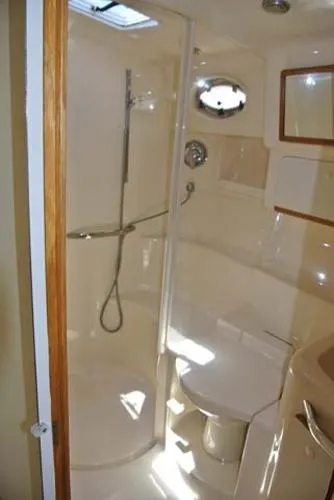 Slide: The Image of Sea Ray 45 Sundancer 1996 - 7