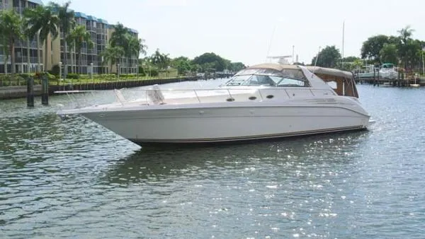 Slide: The Image of Sea Ray 45 Sundancer 1996 - 9