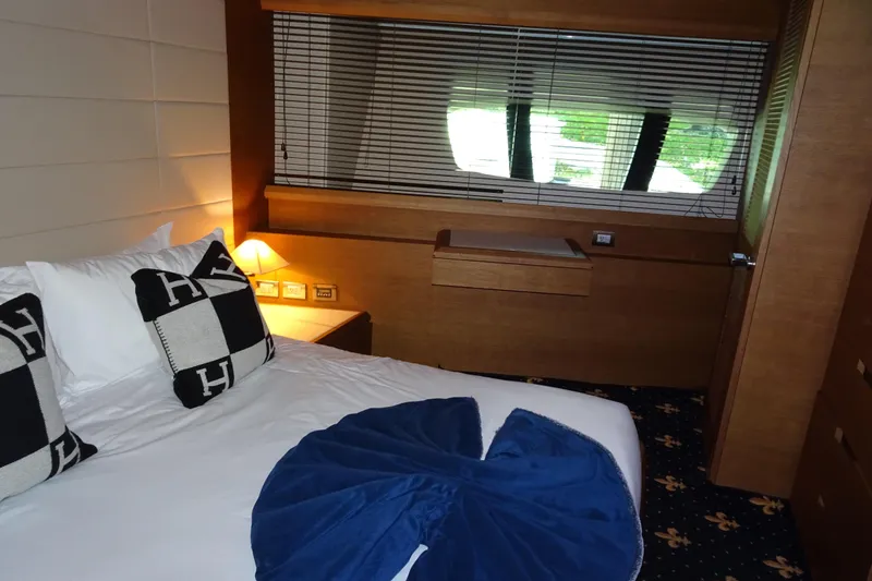 Slide: The Image of Luxurious interior of 2010 Azimut 100 Leonardo yacht with modern seating and elegant decor. - 35