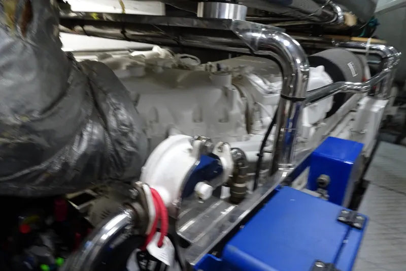 Slide: The Image of Luxurious bathroom on 2010 Azimut 100 Leonardo yacht with elegant fixtures and towels. - 49