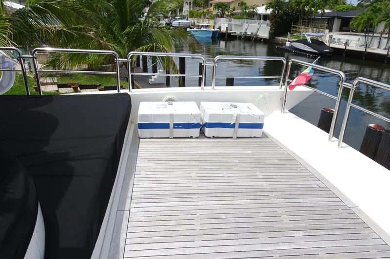 Slide: The Image of Luxurious 2010 Azimut 100 Leonardo yacht deck with waterfront view. - 85