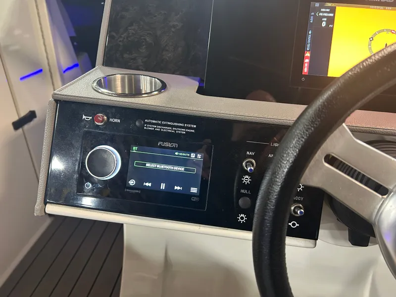 Slide: The Image of Dashboard of Sea Ray SDX 270 boat, year 2021. - 19