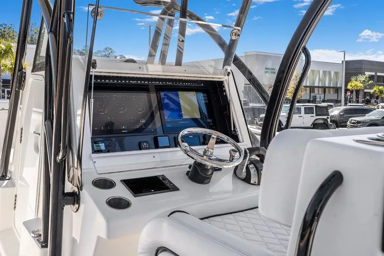 Slide: The Image of 2020 Seahunter 33 - Image 18 - 18