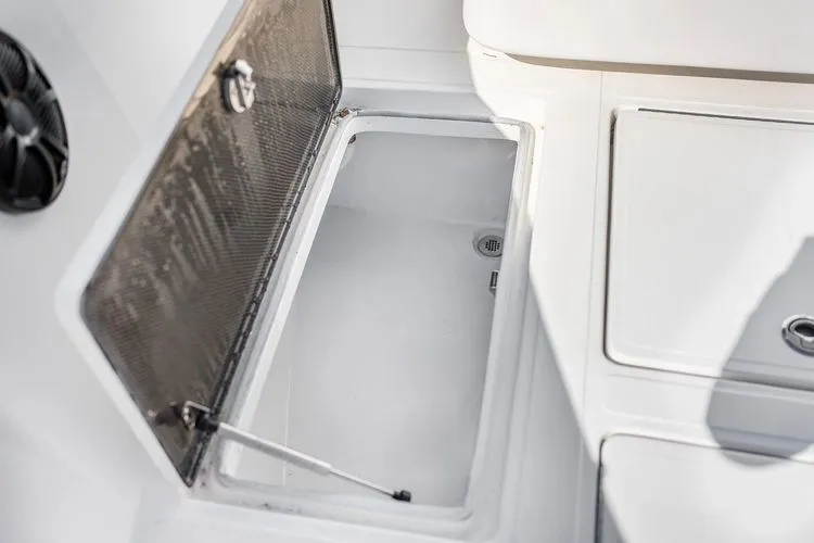 Slide: The Image of 2020 Seahunter 33 - Image 31 - 31