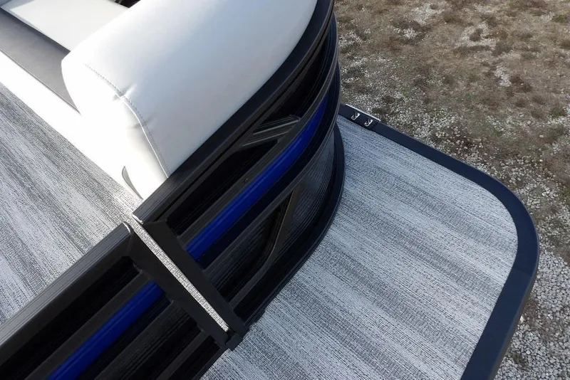 Slide: The Image of 2026 Bennington S 22 SSR pontoon boat, featuring sleek design and comfortable seating. - 9