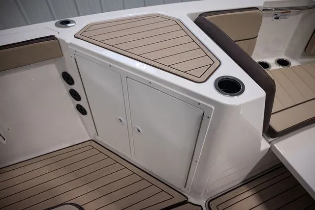 Slide: The Image of Yamaha 222 FSH Sport E 2026 - 11