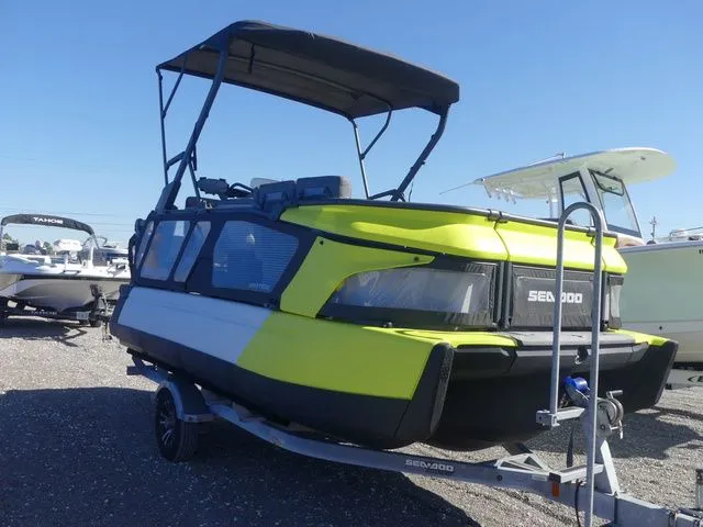 Slide: The Image of Sea-Doo Switch® Sport Compact-170 hp Galvanized 2023 - 3