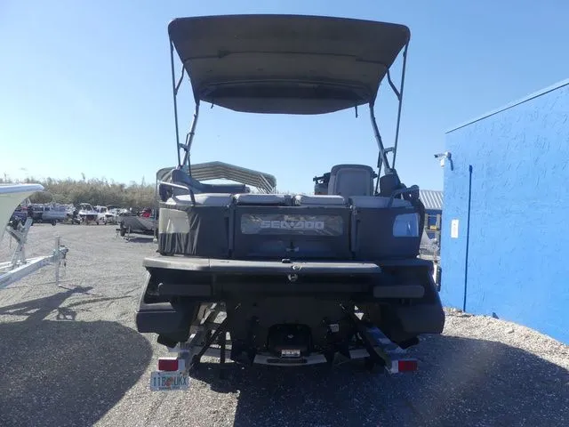 Slide: The Image of Sea-Doo Switch® Sport Compact-170 hp Galvanized 2023 - 5