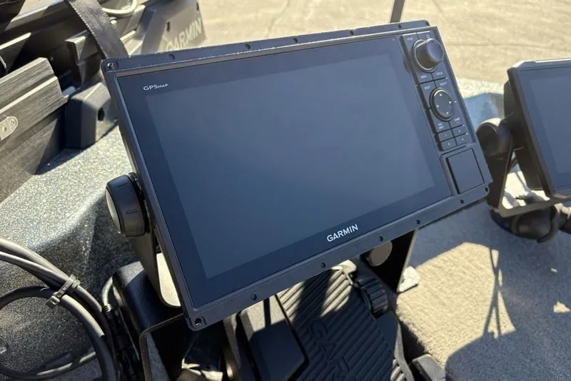Slide: The Image of Garmin GPSMAP device on 2019 Nitro ZV19 boat dashboard. - 9
